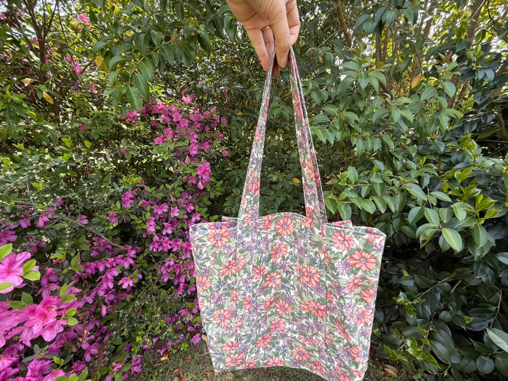 Savannah Ruffle Tote