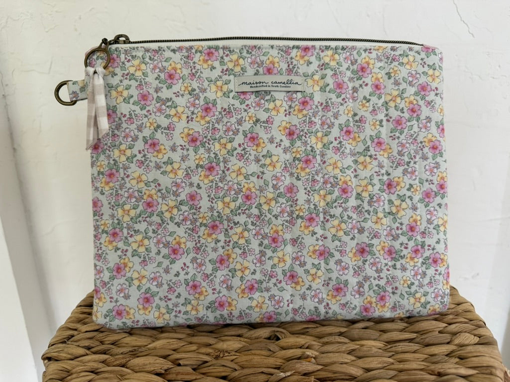 Sandhills Large Pouch