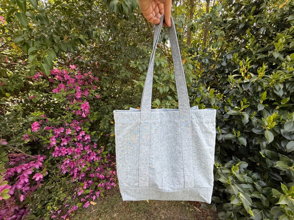 Savannah Ruffle Tote
